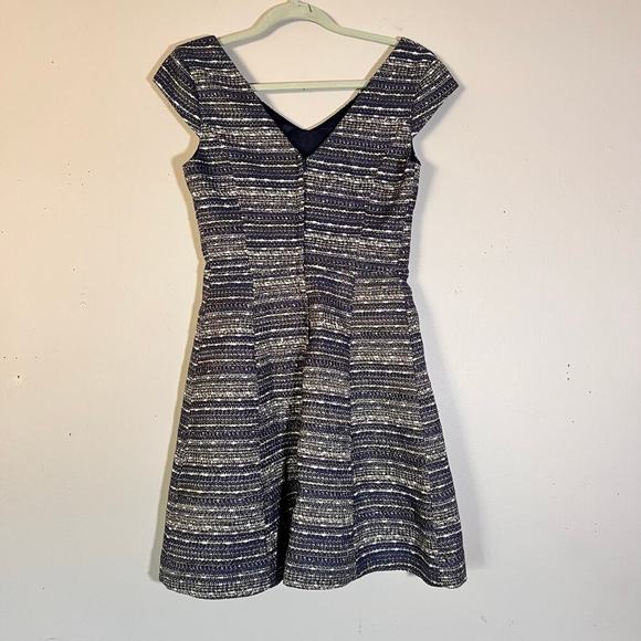 Lilly Pulitzer Ruthy Tweed Mini Dress Size 2 Boucle Cocktail Navy Gold Metalic - Picture 2 of 6